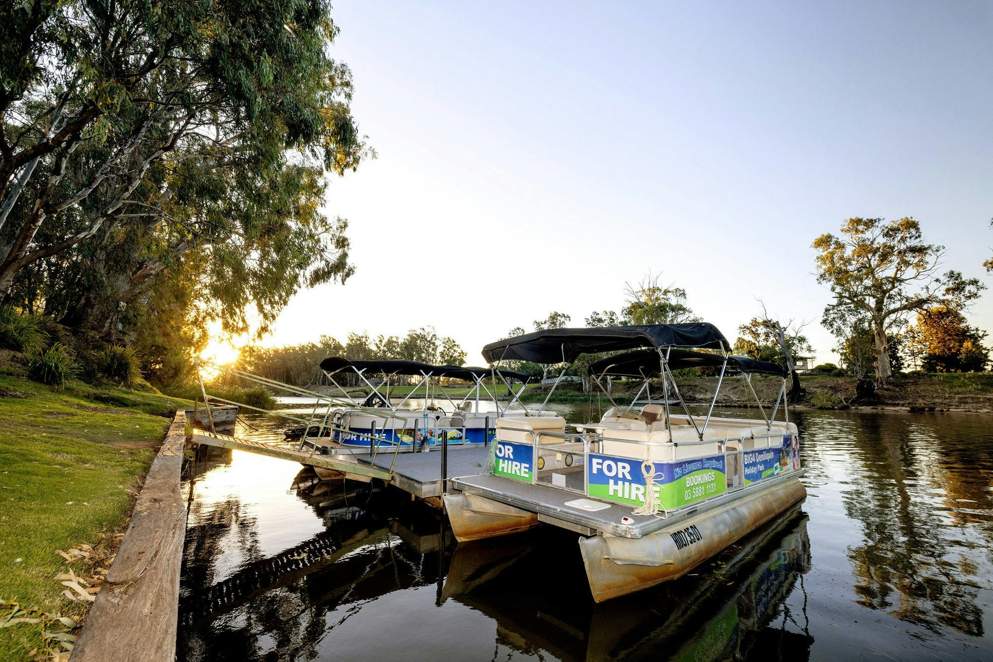 BIG4 Deniliquin Pontoon Boat Hire