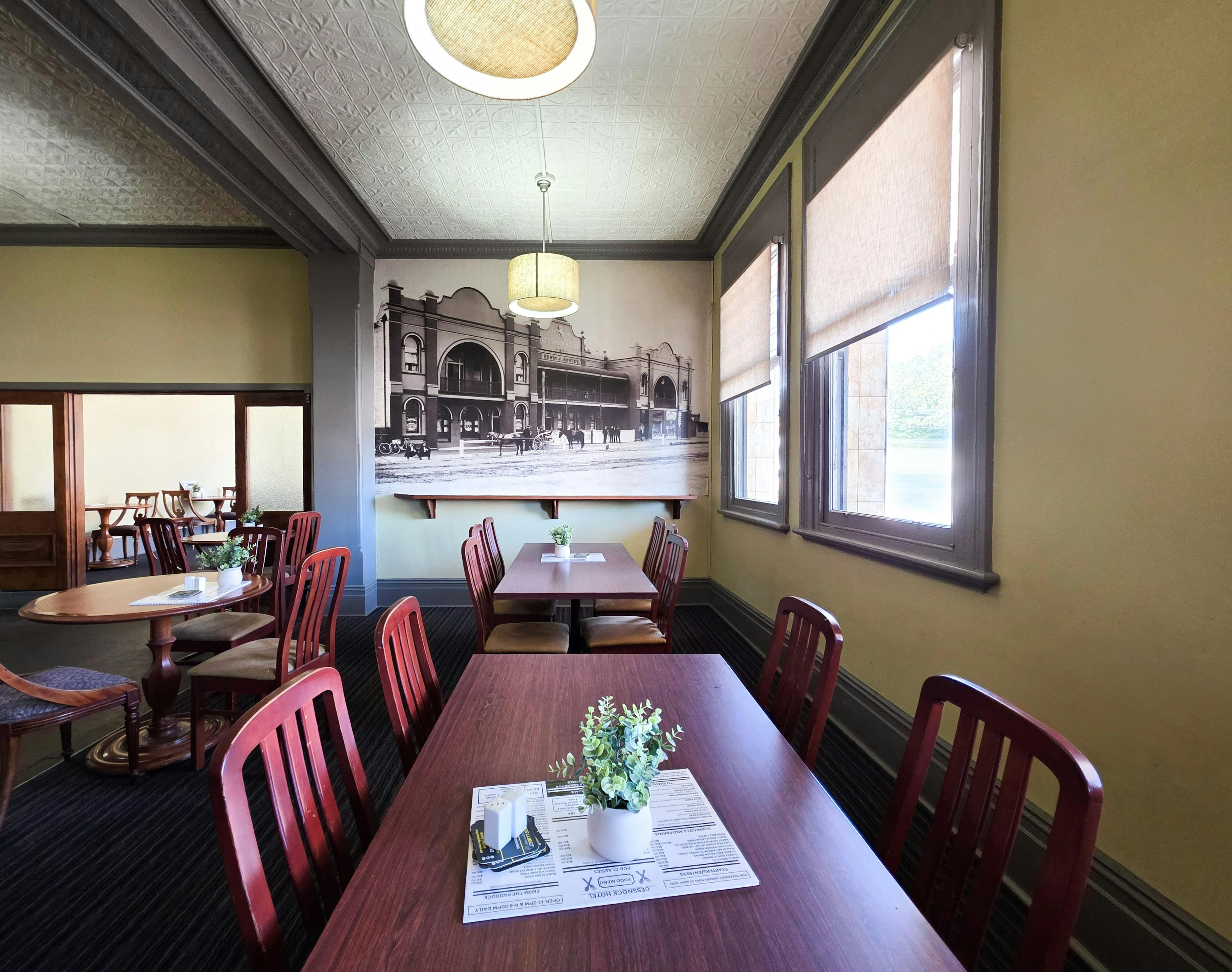 Cessnock Hotel, Hunter Valley, NSW - Bistro
