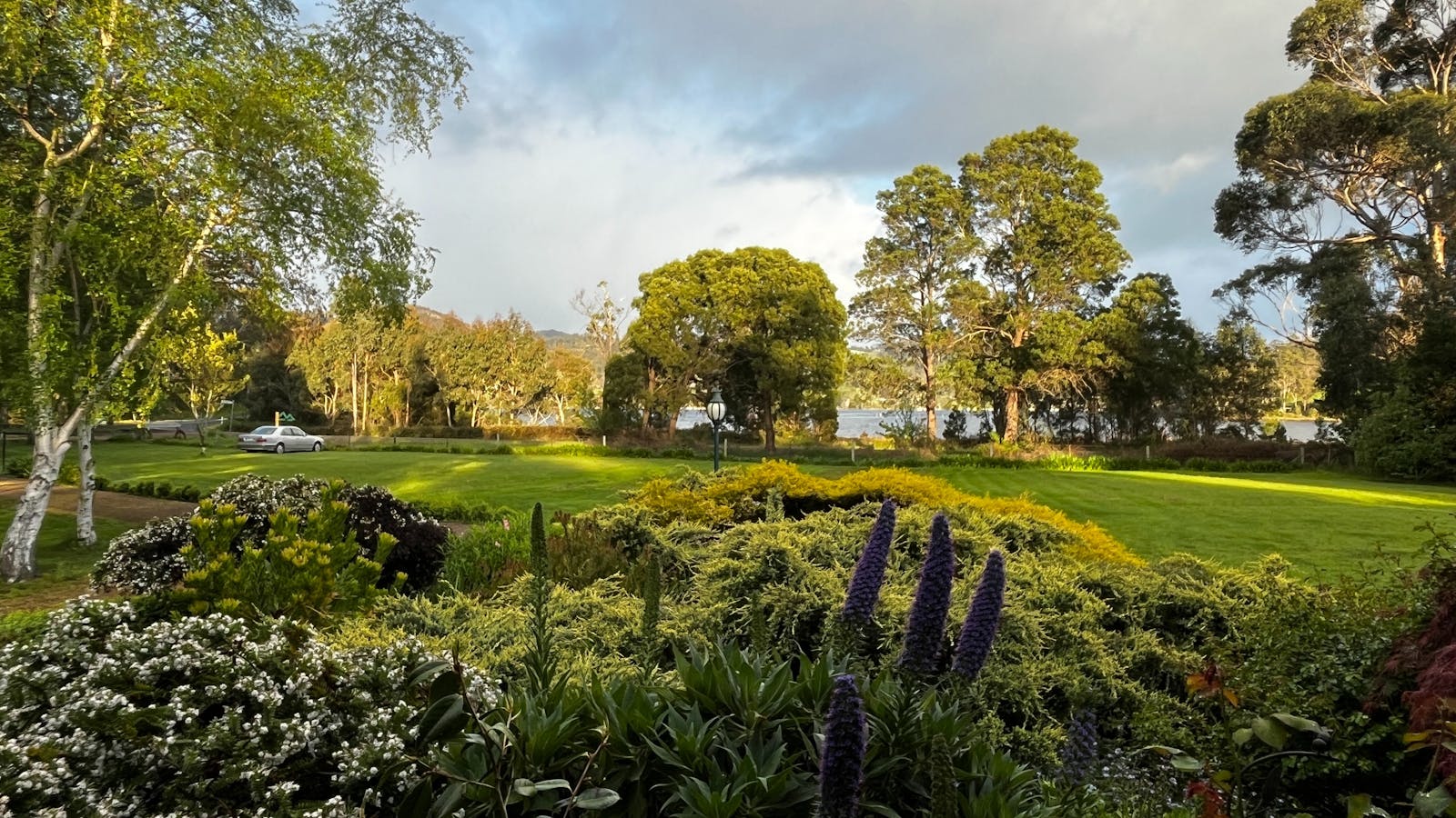 Garden of Green Gables B&B with view to Cygnet Bay