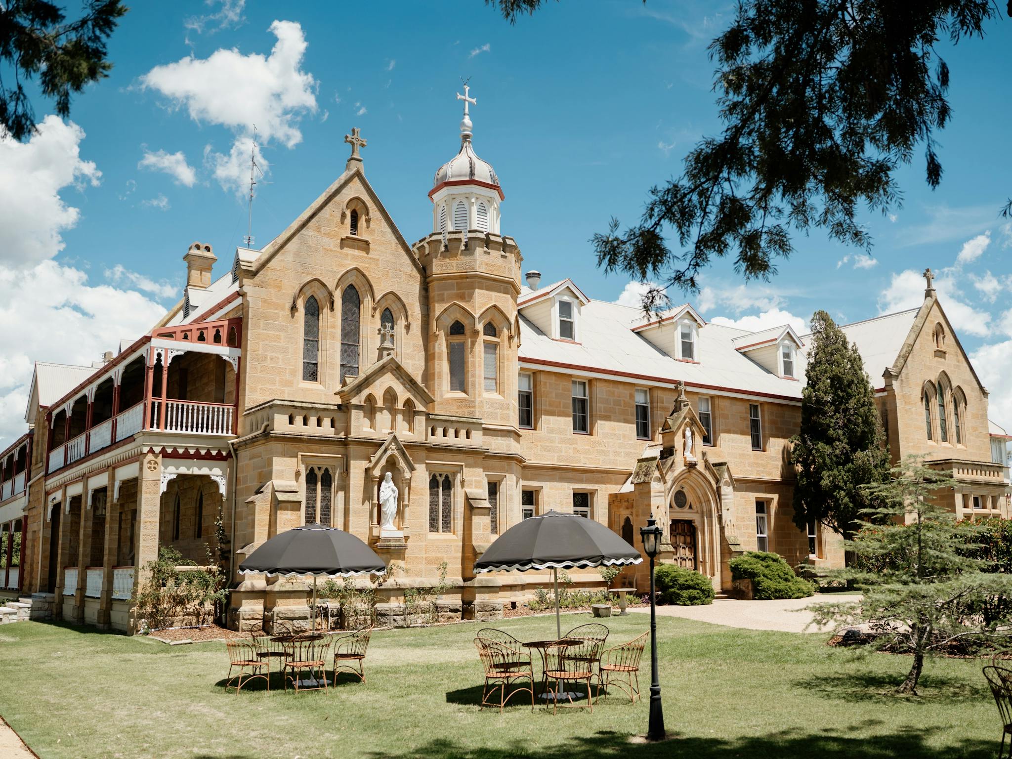 Romantic luxury accommodation Romantic luxury accommodation