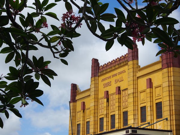 Innisfail Art Deco Walk