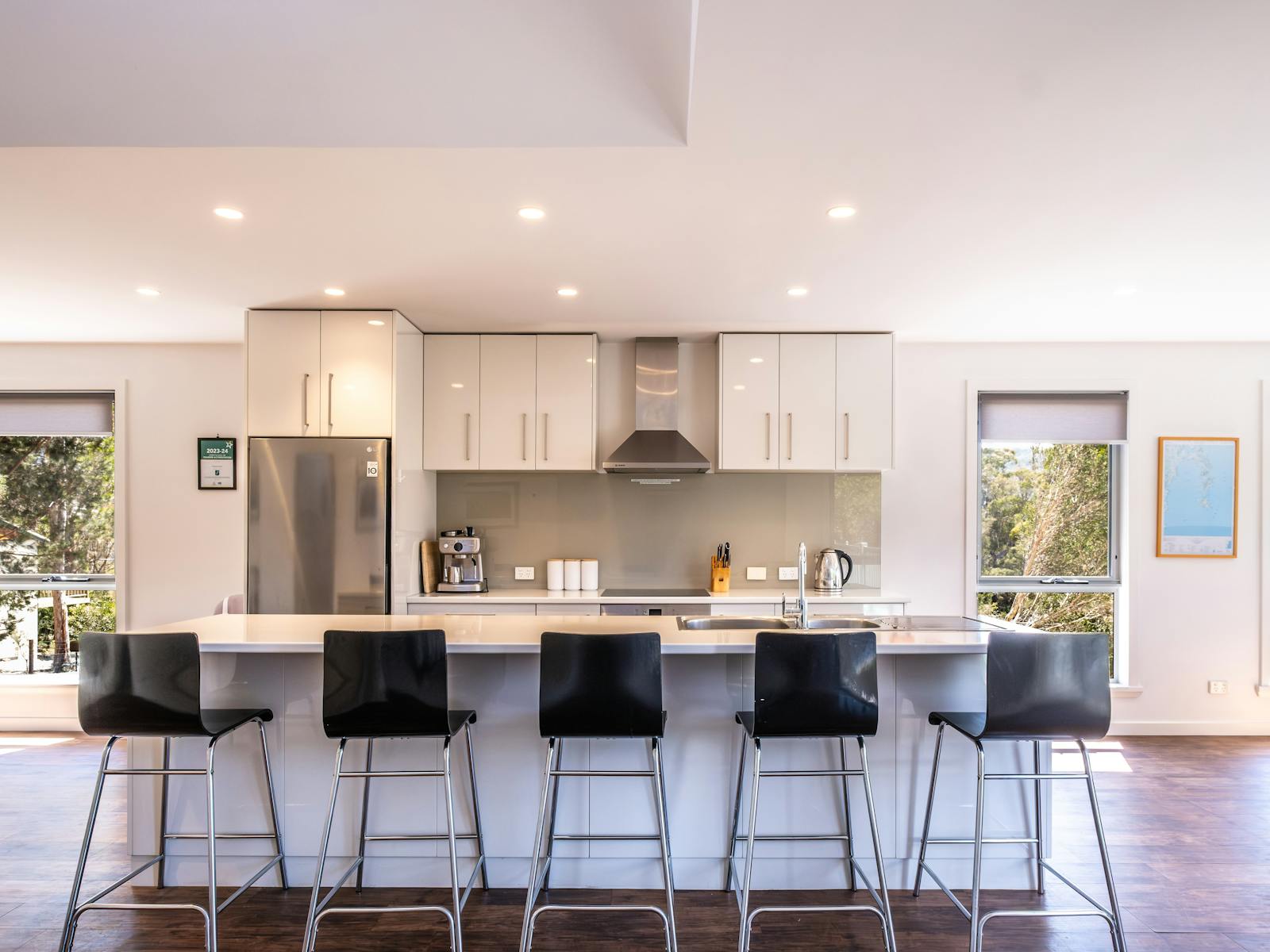 Kitchen breakfast bar stools