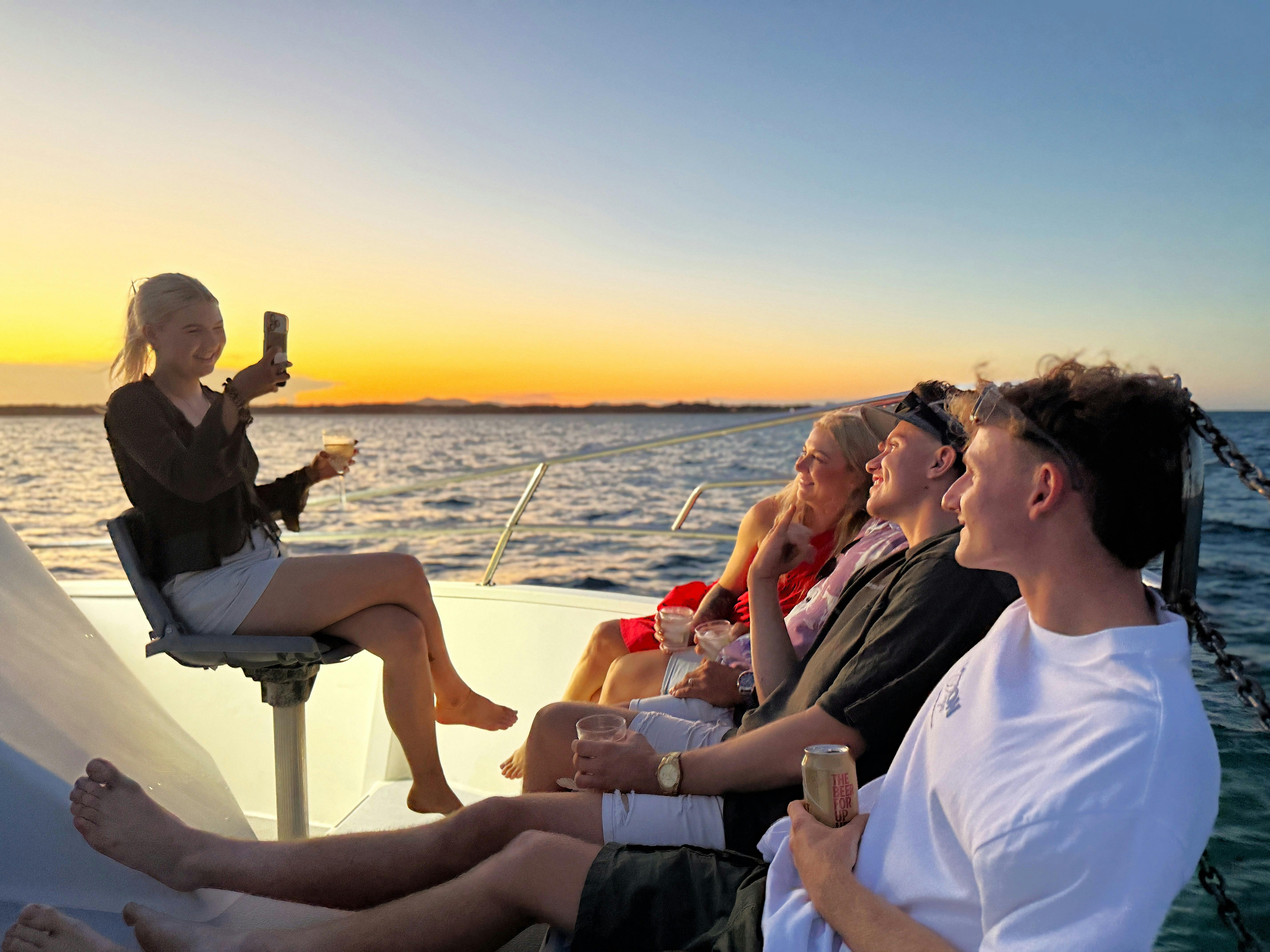 Early Bird Sunday Sunset Cruise – 10% Off