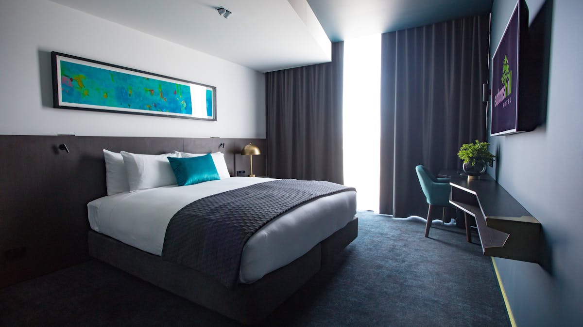 The King Room is fit for anyone! Whether it be for a corporate, celebration or leisure occassion