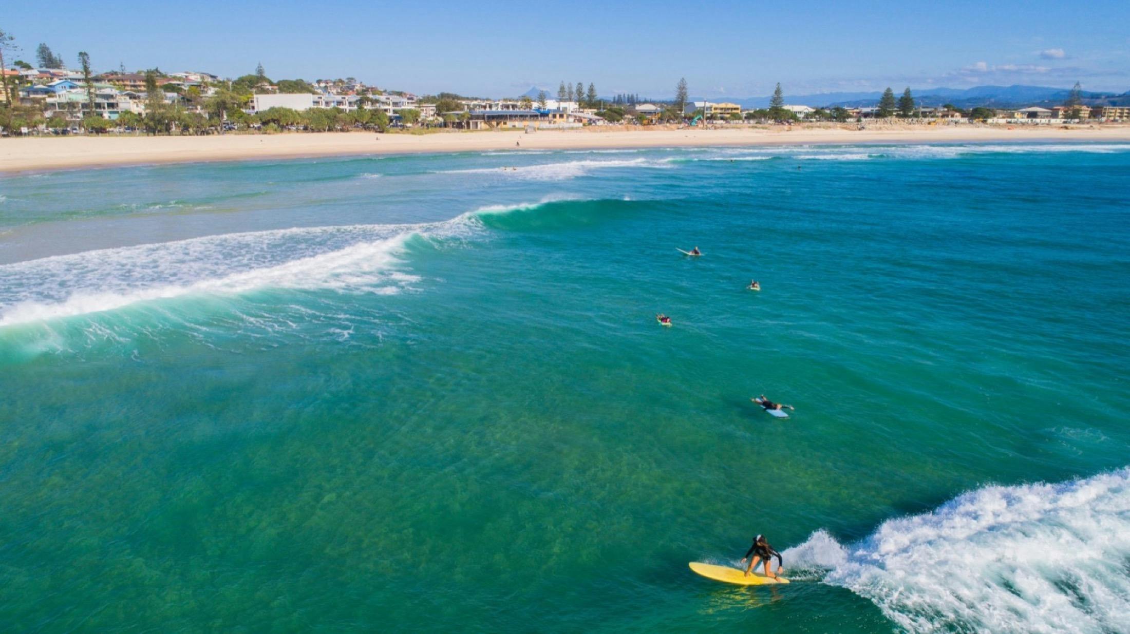 Kingscliff Surfing