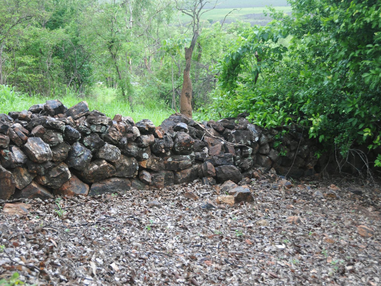 Beatrice Hill Well and Stone Fences