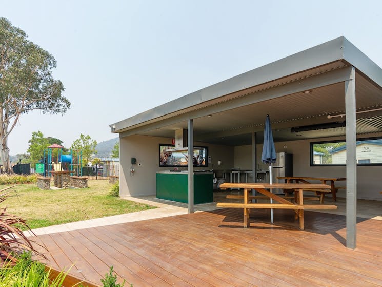 BBQ/Picnic Area & Playground