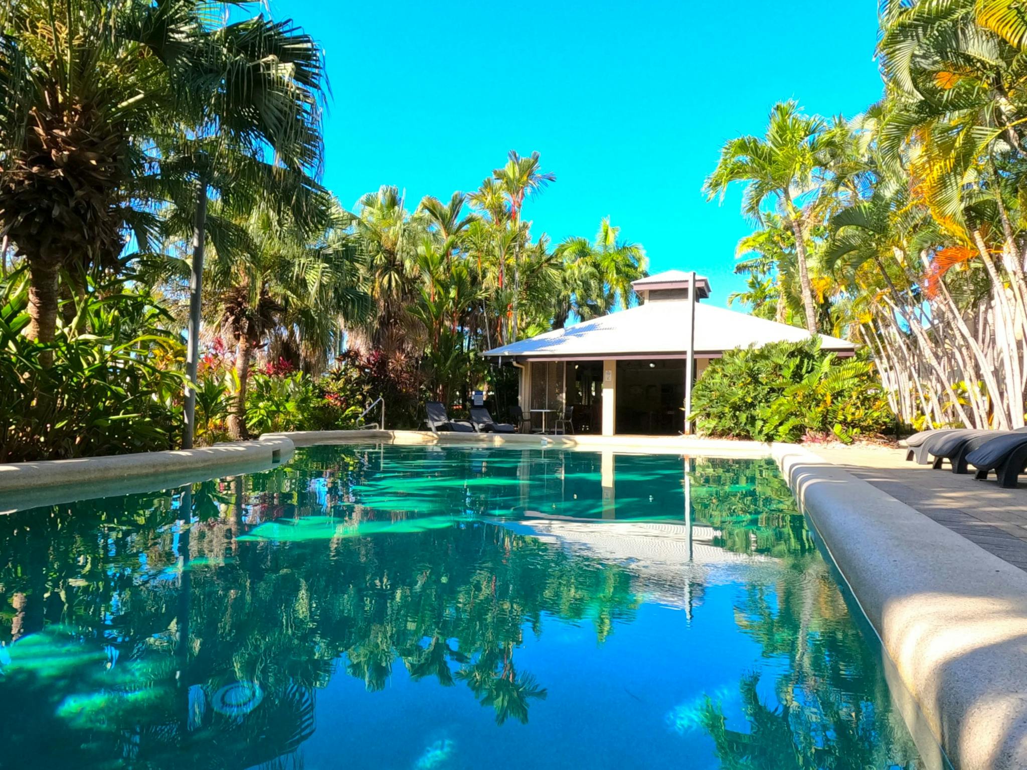 Pool Pool
