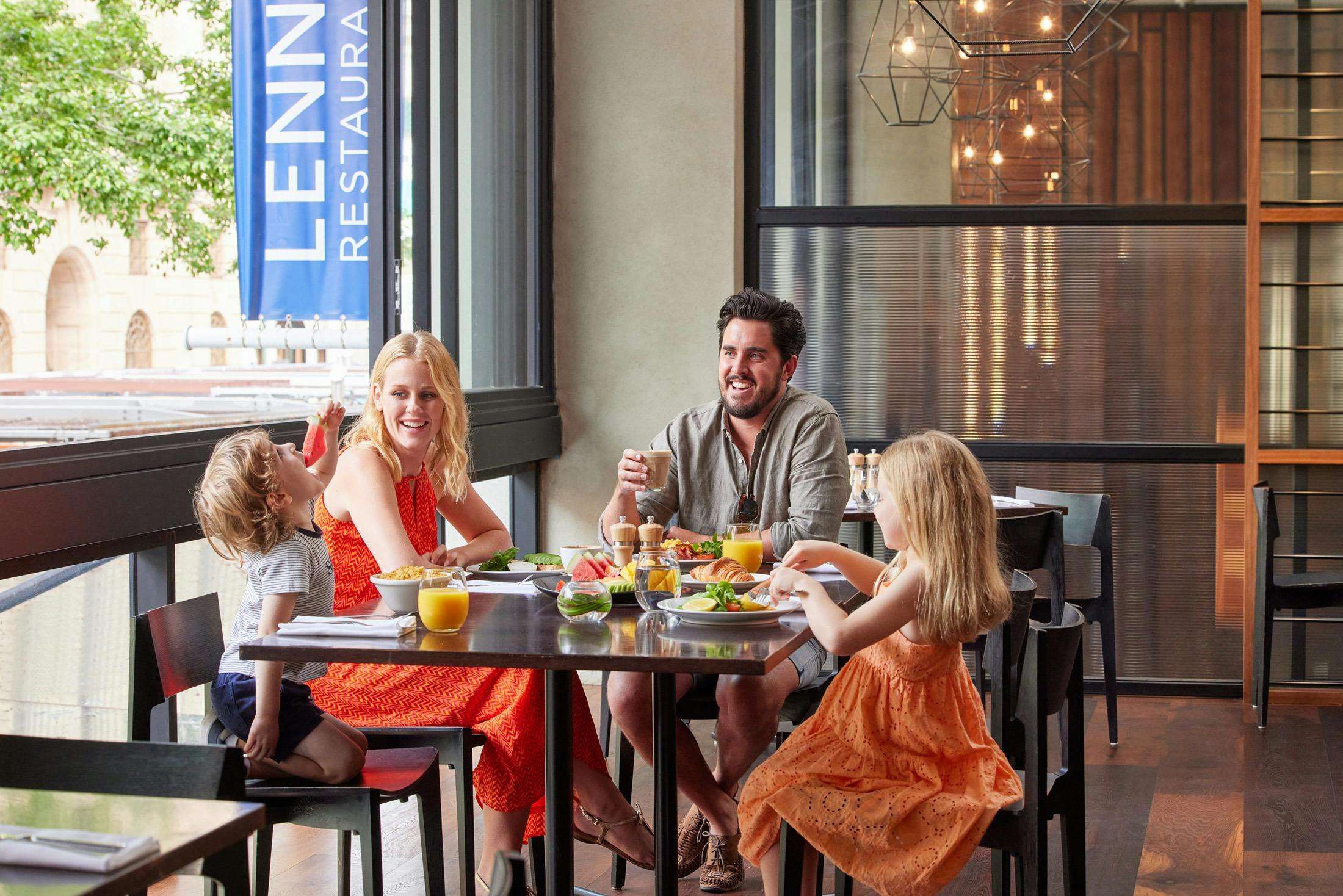 Lennons Restaurant and Bar