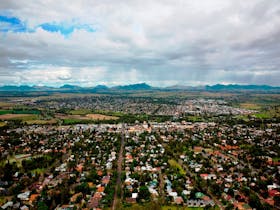 View of Tamworth from Oxley Lookout looking south west towards the Liverpool Range