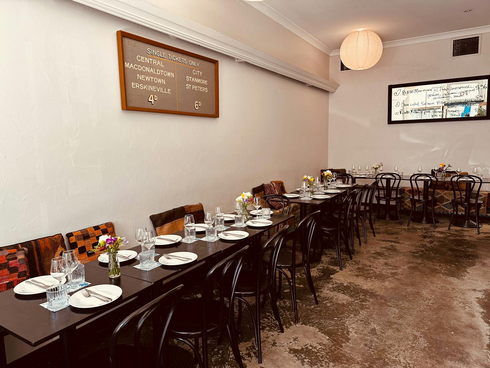 Sit down or standing parties