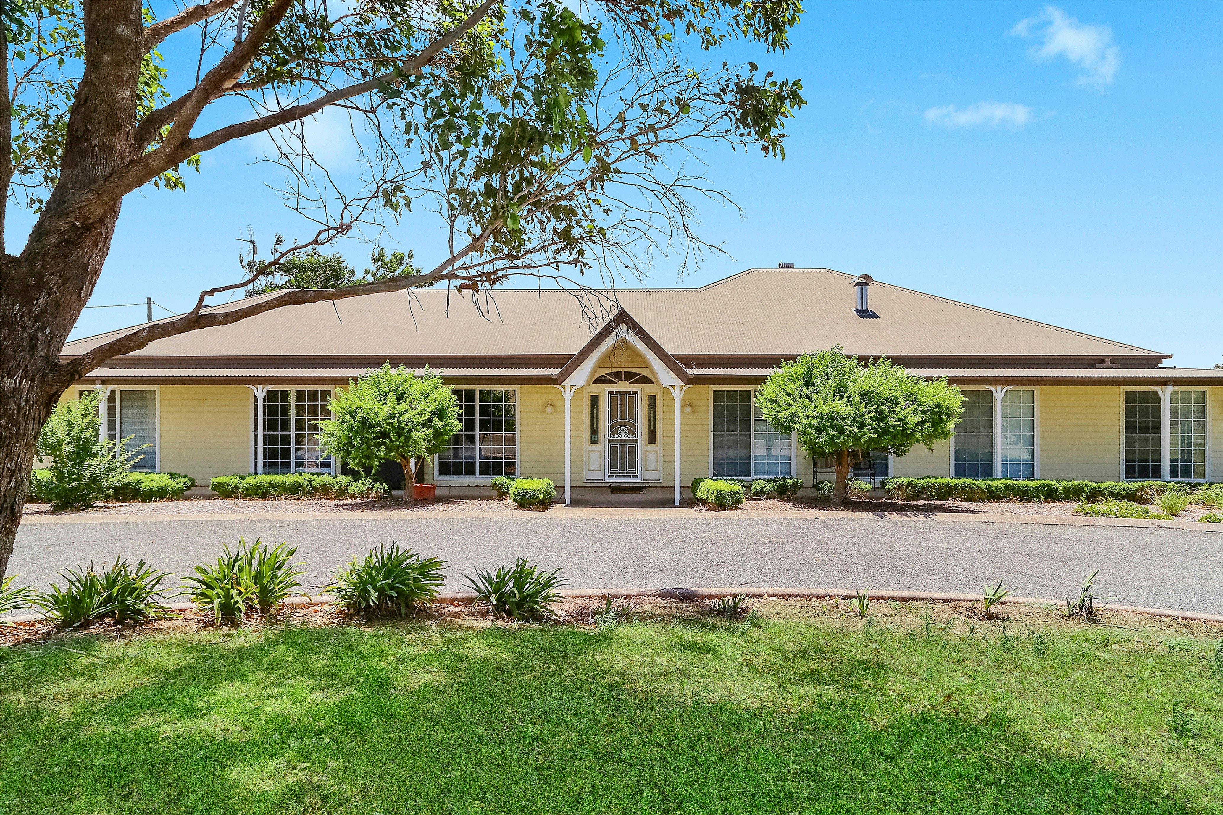 Windsors Edge Residence