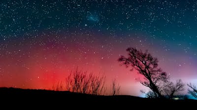 Aurora over the Snowie's