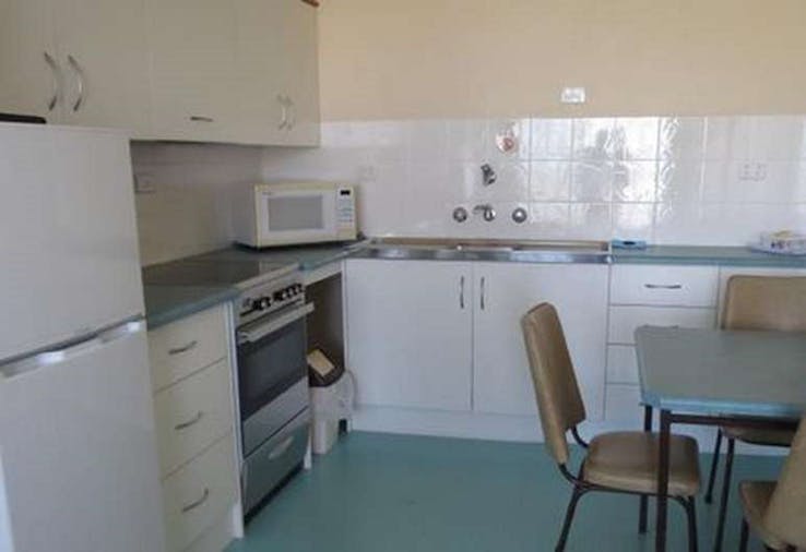 MOTEL UNIT