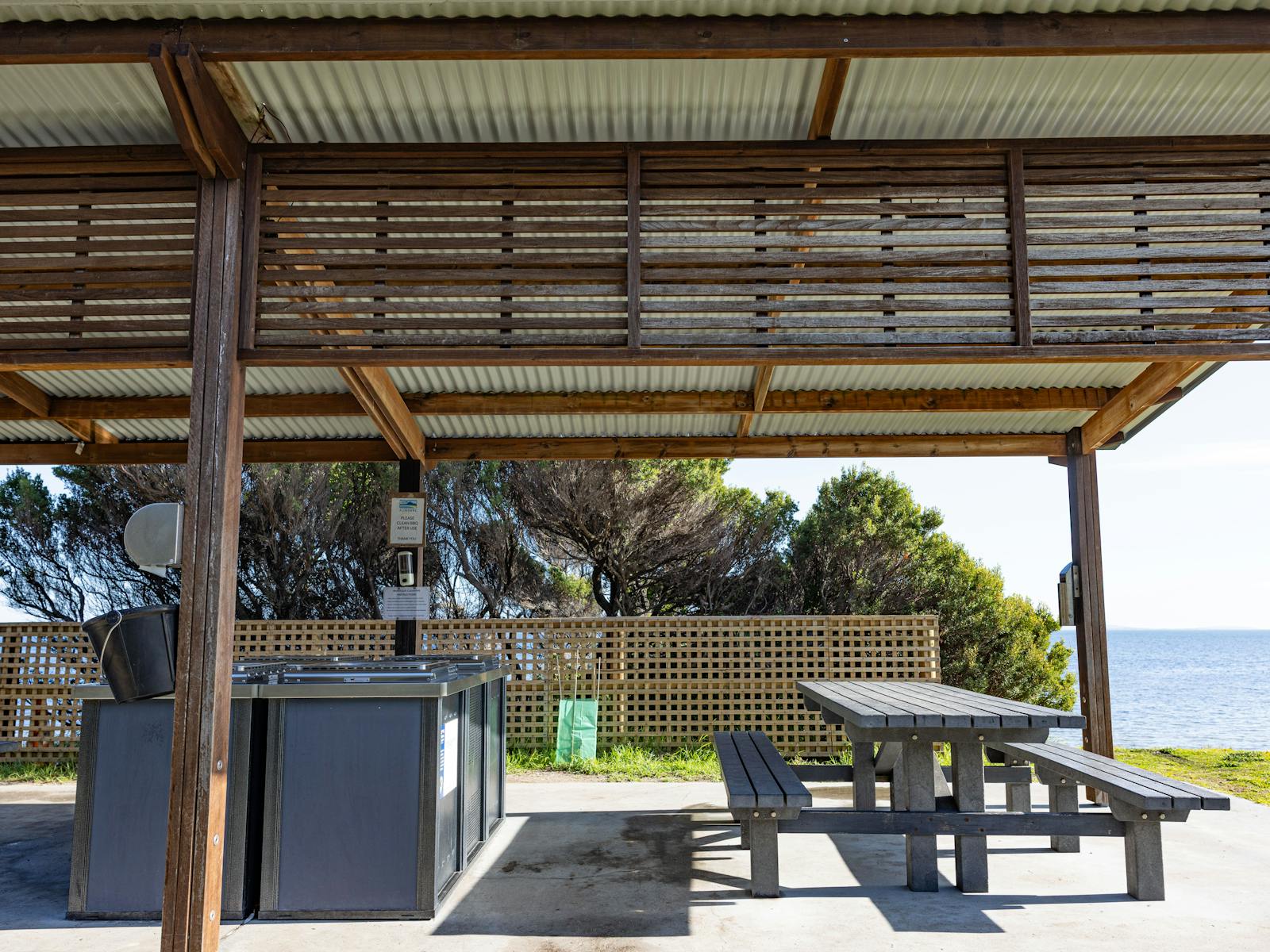 Whitemark Foreshore Picnic BBQ Area