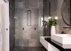 White Hut on Golflinks