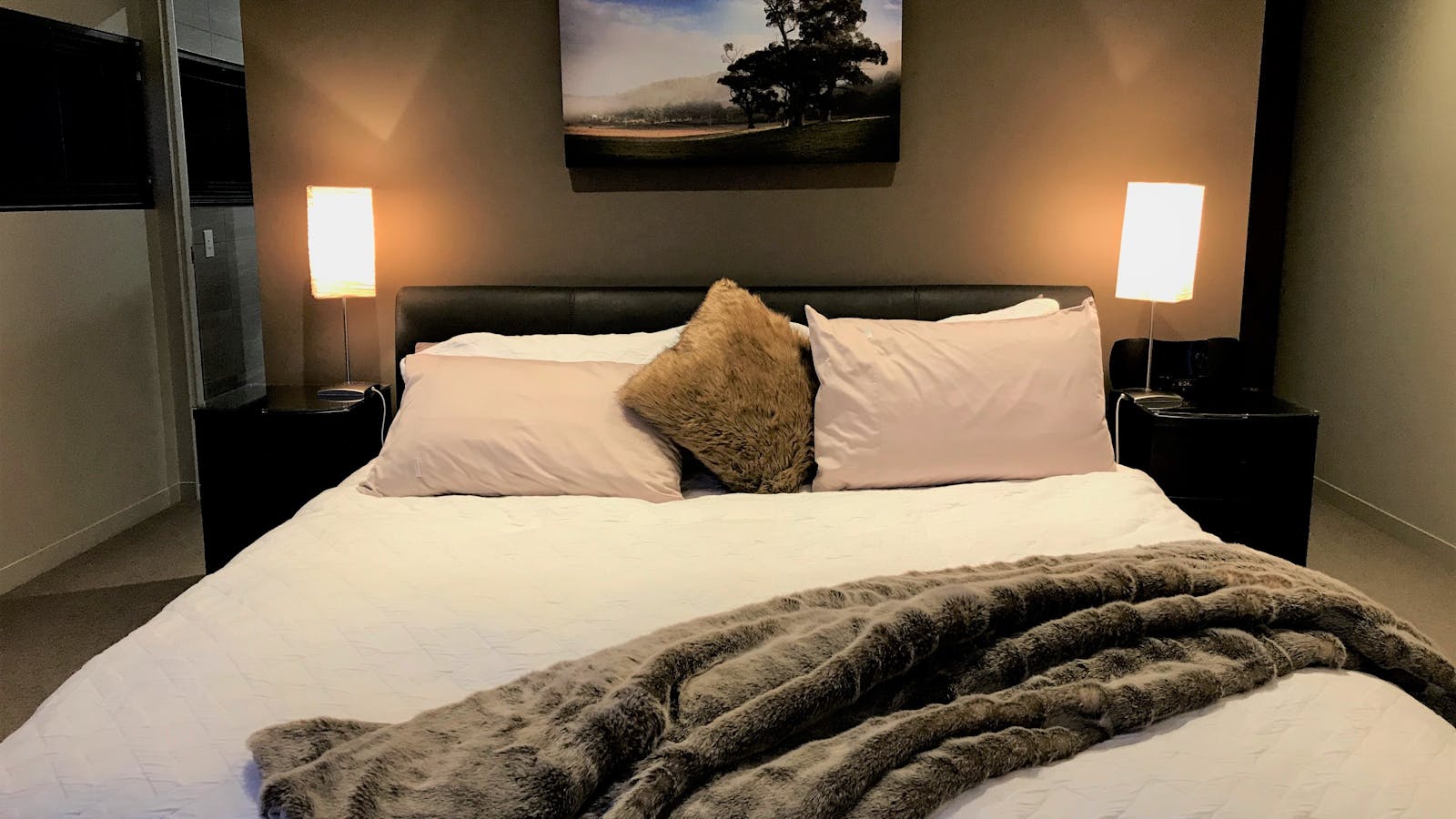 Spa suite luxury king bed