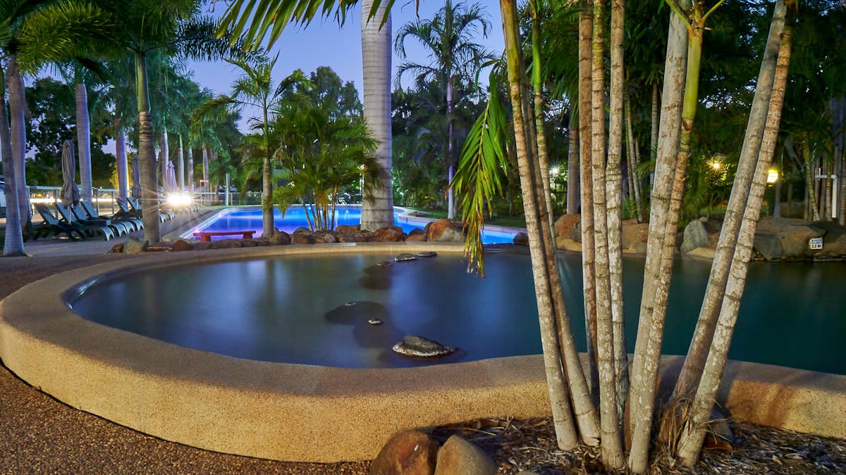 Night Photo Pool