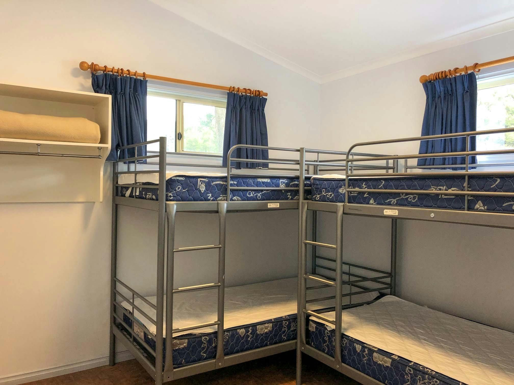 Superior Sea Breeze Cabin (2br)
