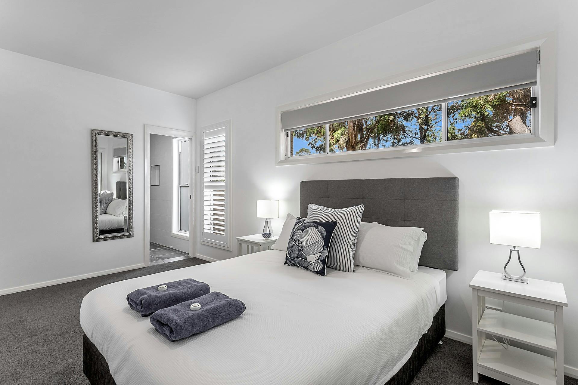 Master queen bedroom with lux linen, and ensuite