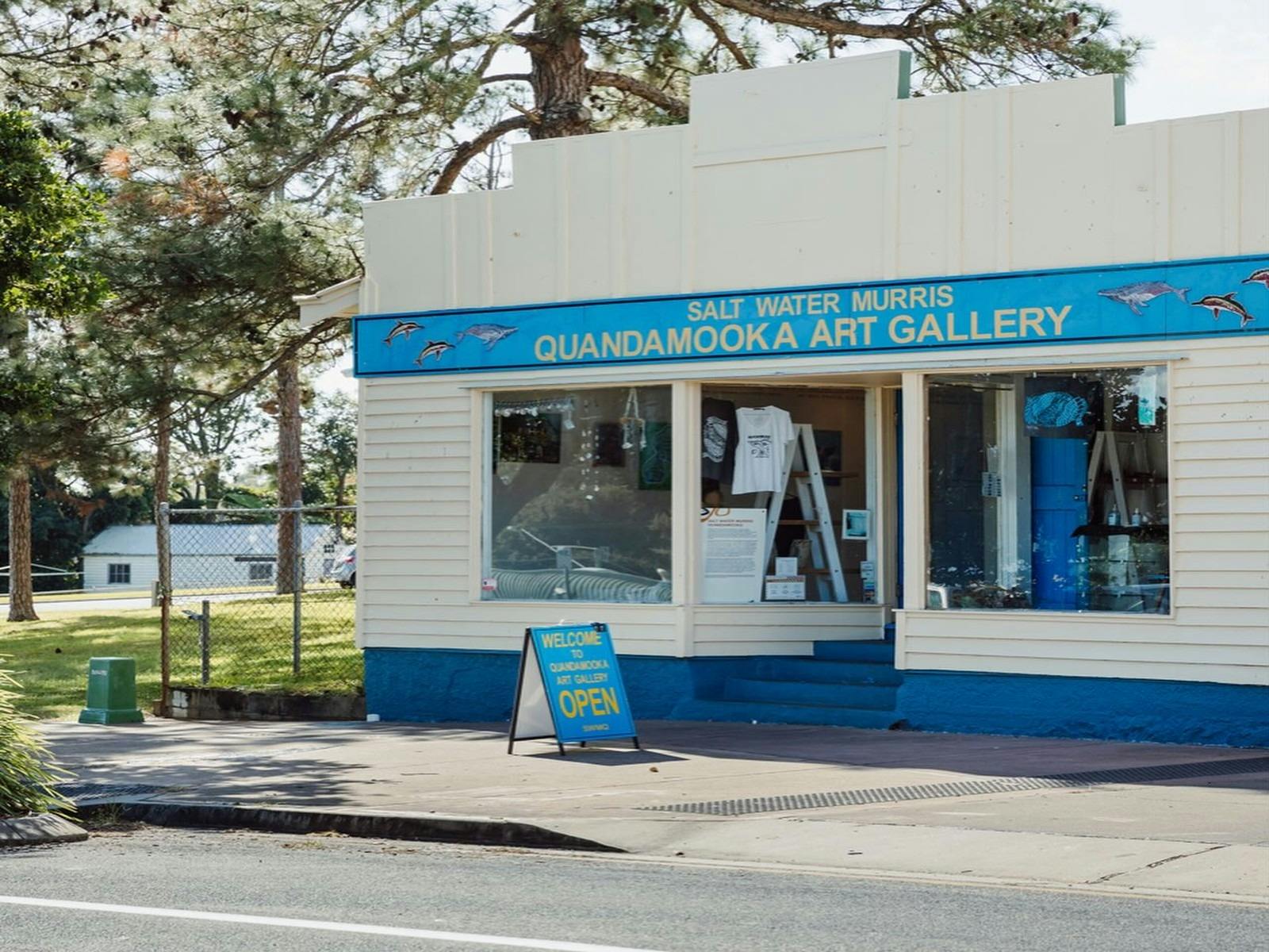 Salt Water Murris Quandamooka: Storytelling - language and Art