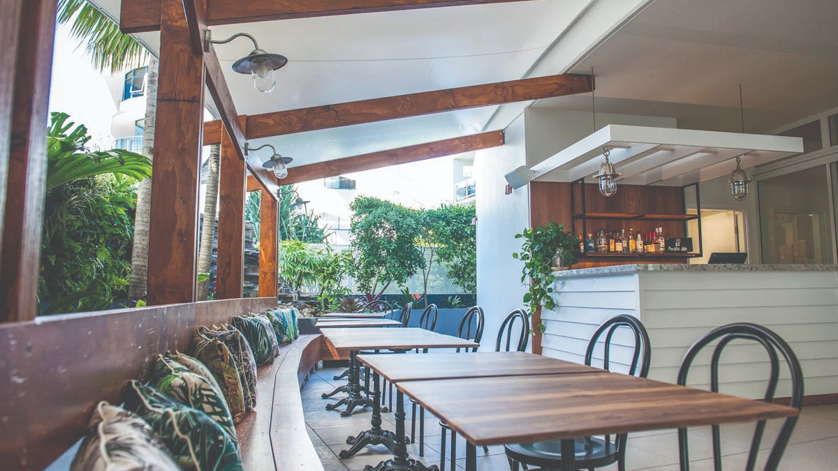 26 degrees bar