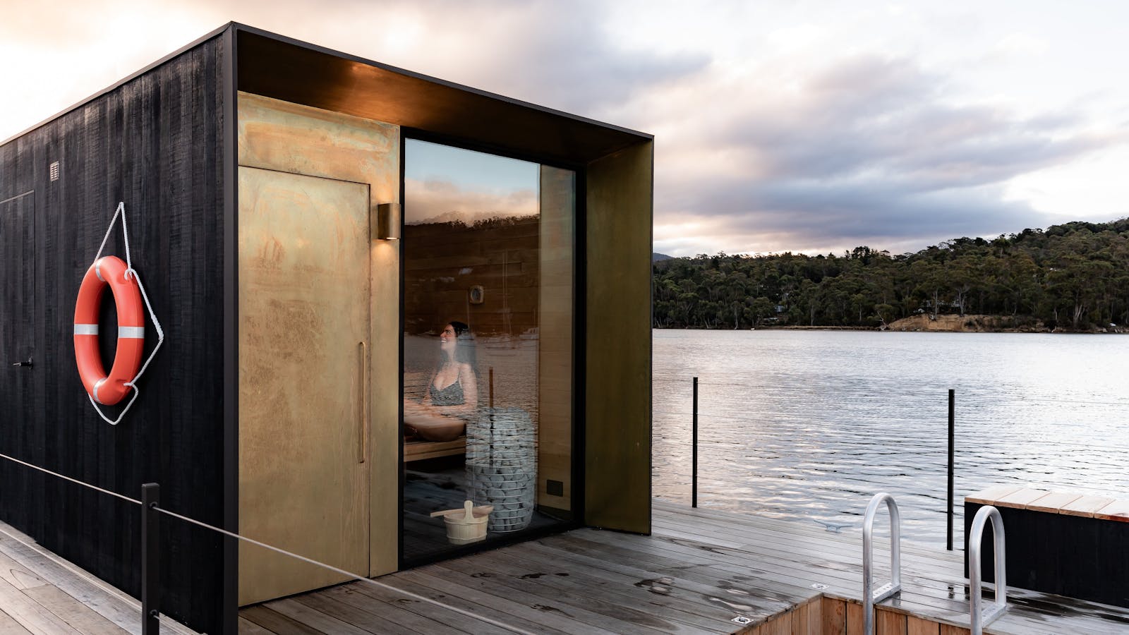 Sauna Boat Tasmania - Overlooking the picturesque Little Oyster Bay