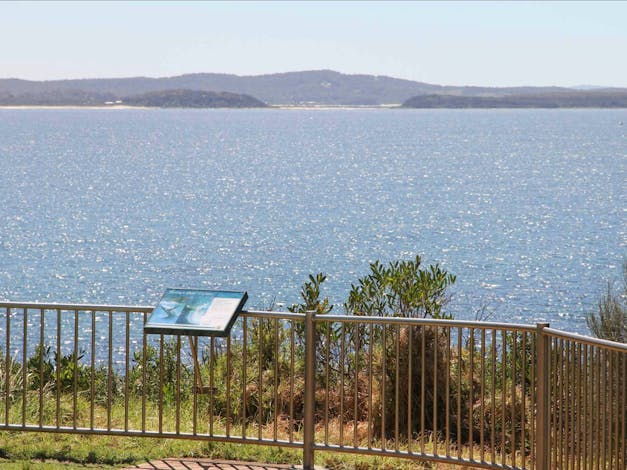 Moruya Heads lookout