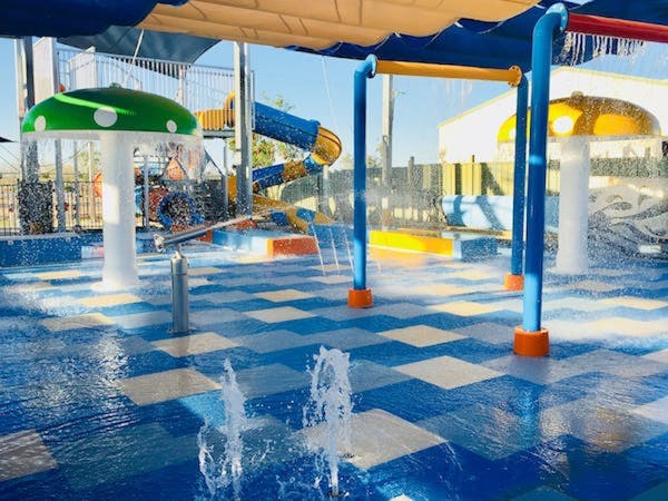 Julia Creek Swimming Pool and Water Park