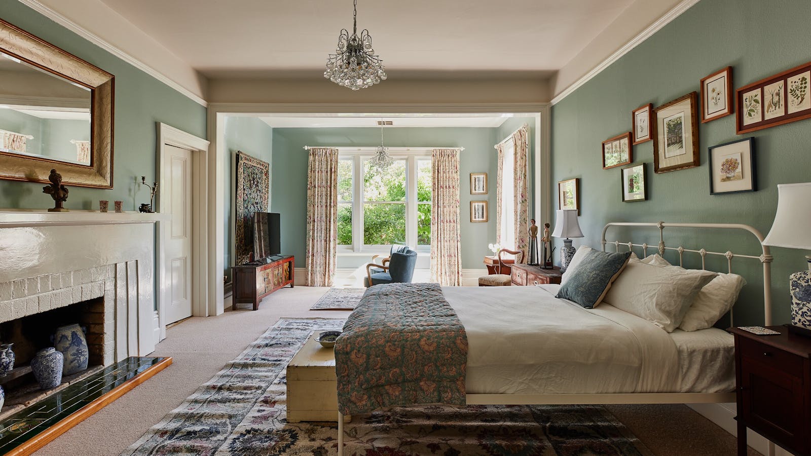 The Brameley Suite offers a harmonious blend of period features and contemporary amenities.