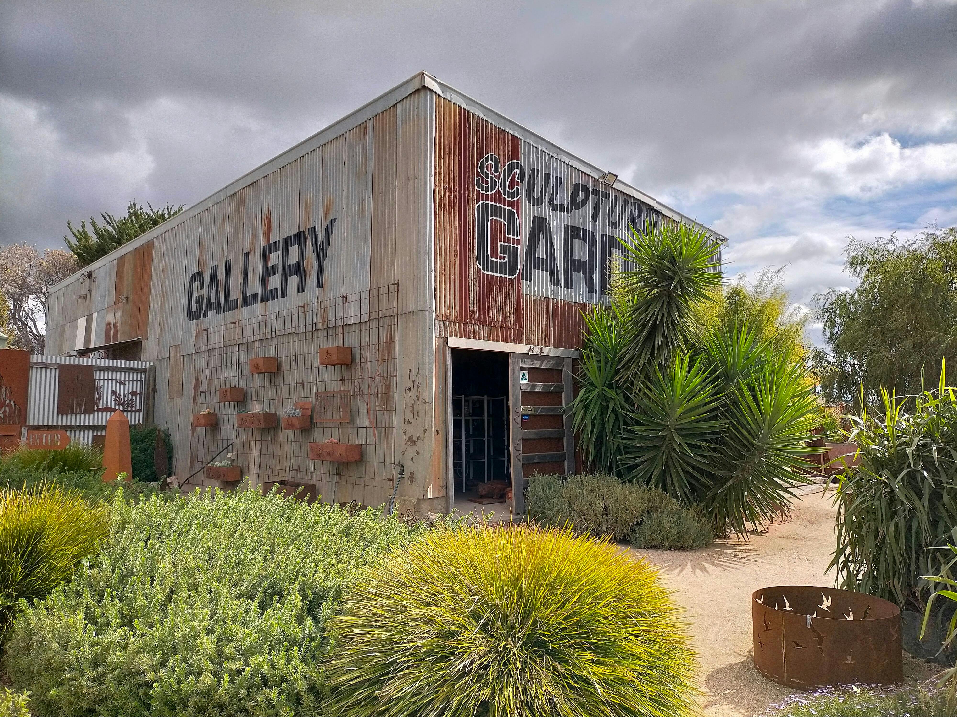 Rustic gallery and native garden