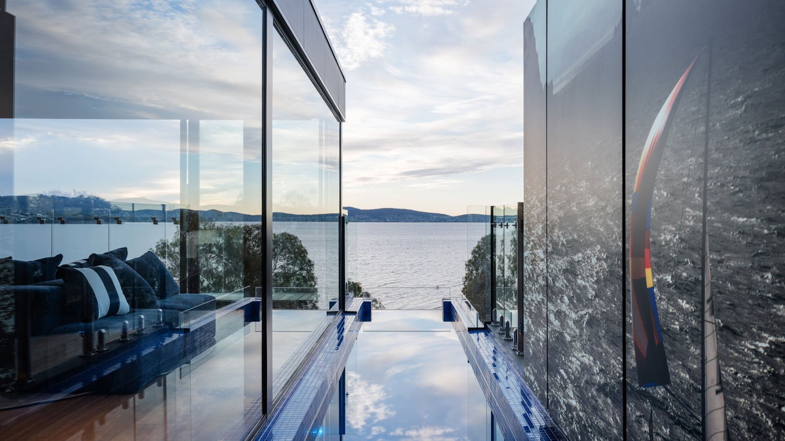 'Hobart' private heated pool