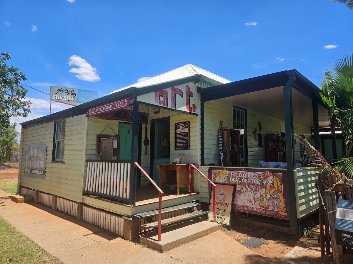 Eulo Queen Opal Centre