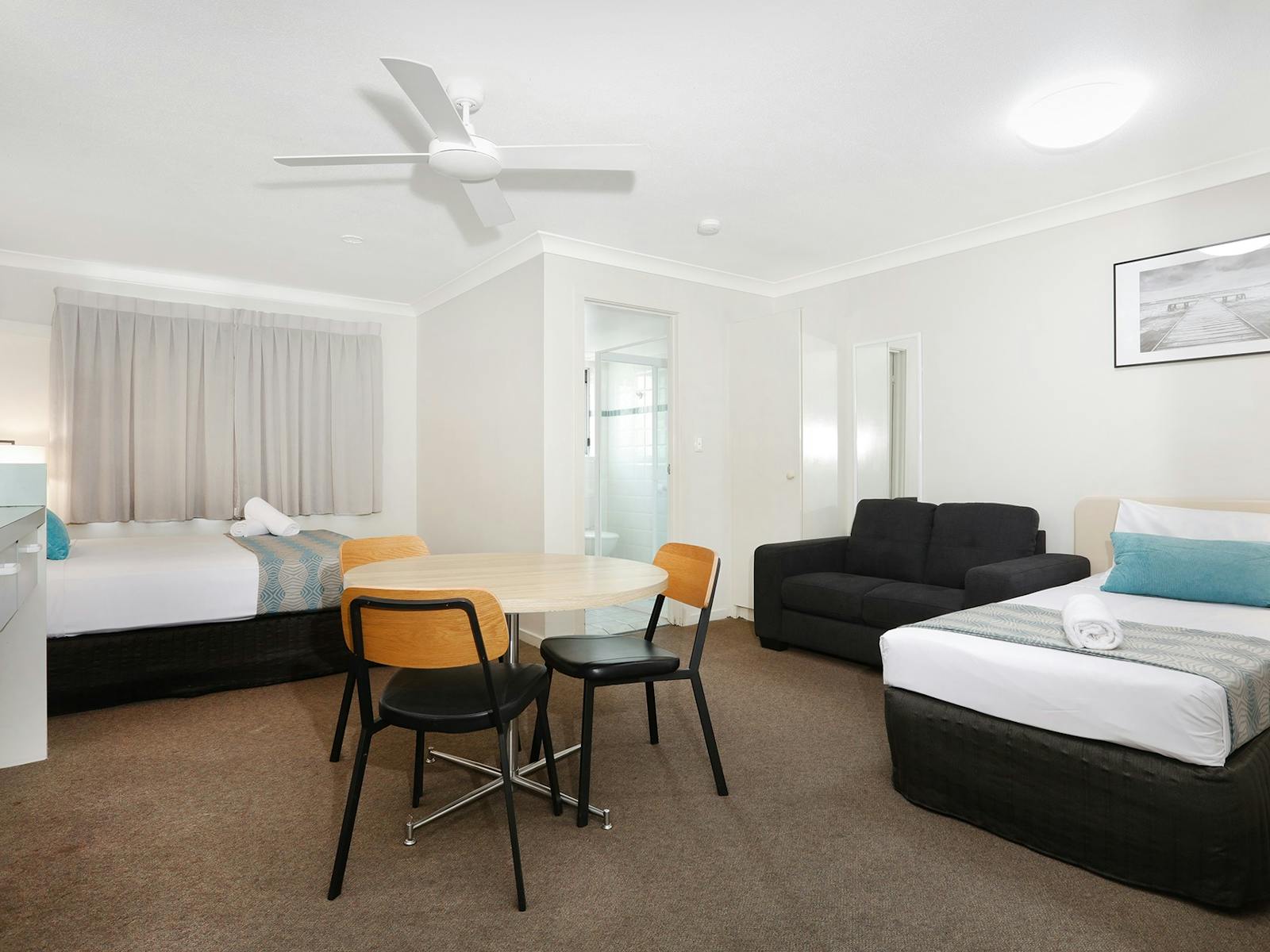 Southport Motel & Aparments | Motel Room 1 Queen & 1 Single Southport Motel & Aparments | Motel Room 1 Queen & 1 Single