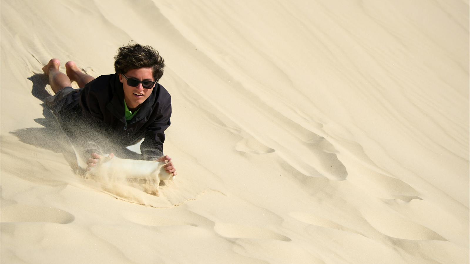 4wdtours r us stockton beach sand boarding
