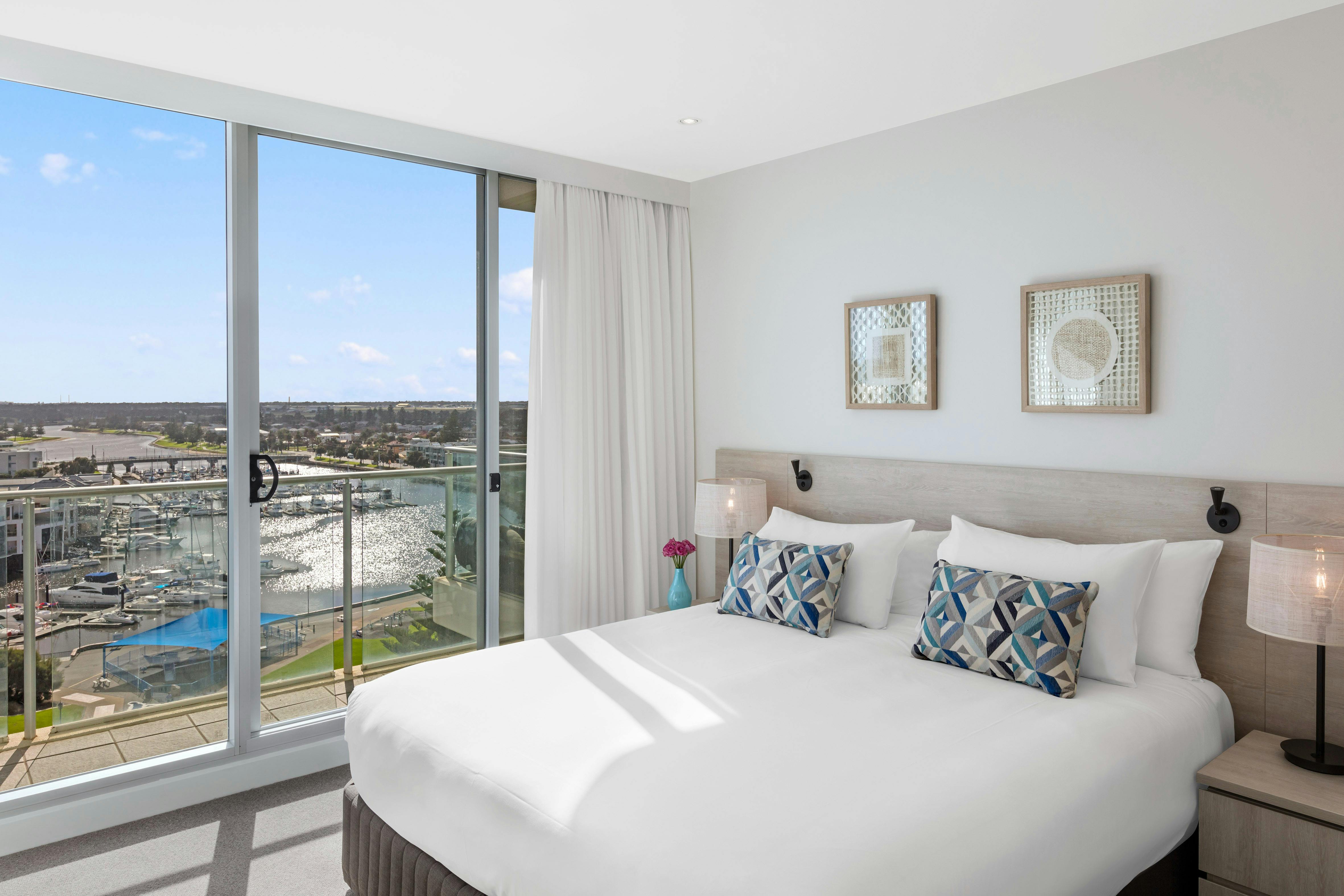 Up to 30%* off at Oaks Glenelg Liberty Suites