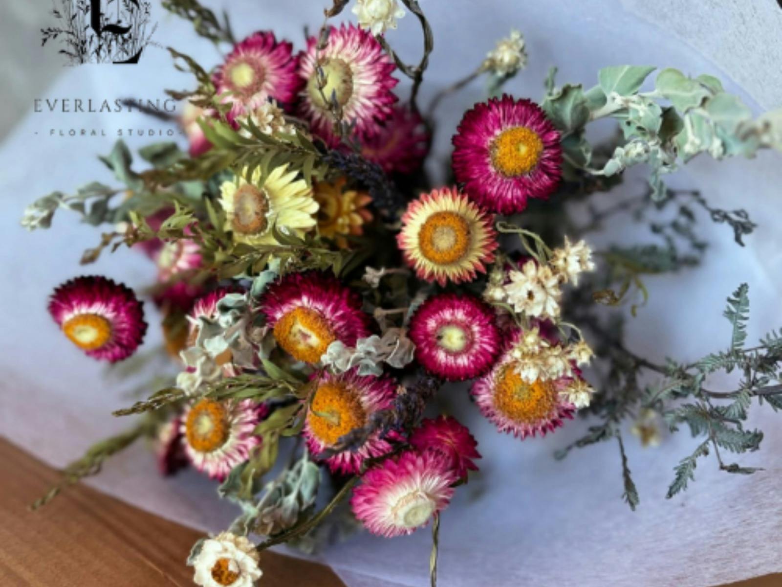 Dried flower arrangement