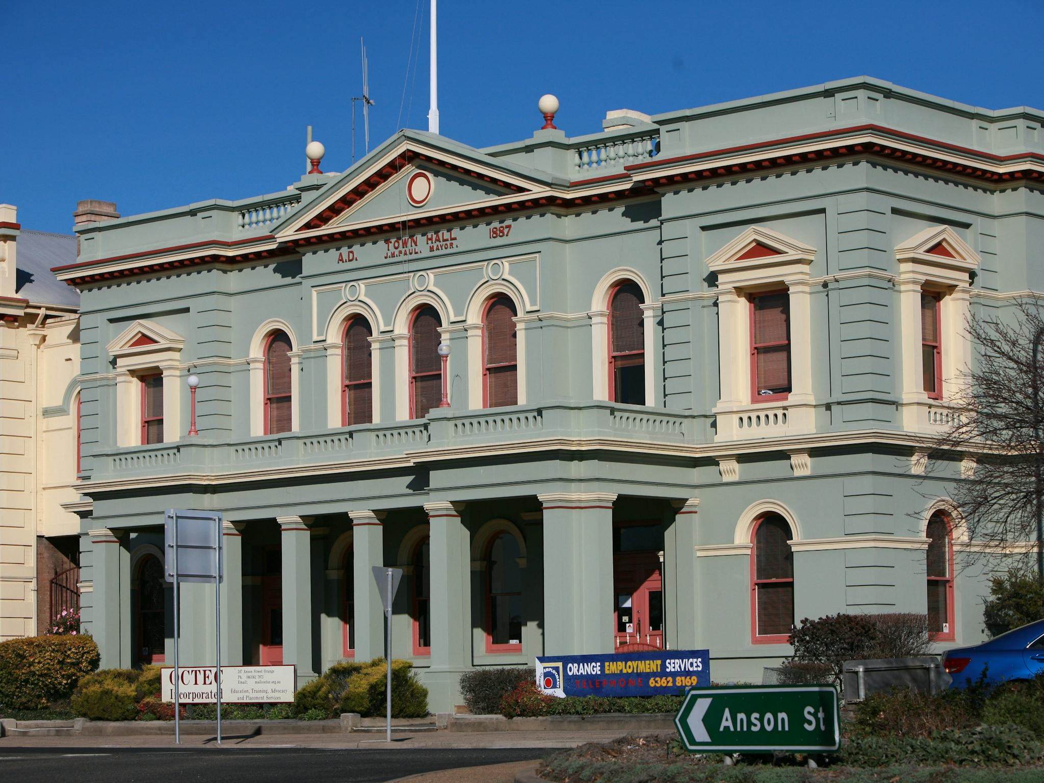 Historic Town Hall, Anson Street, Orange
