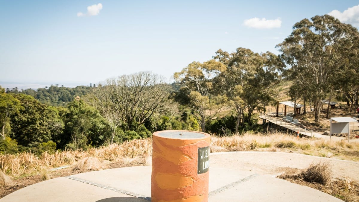 The lookout is named after Jack Stanley Fisher who owned the Bell property "Lyndhurst".