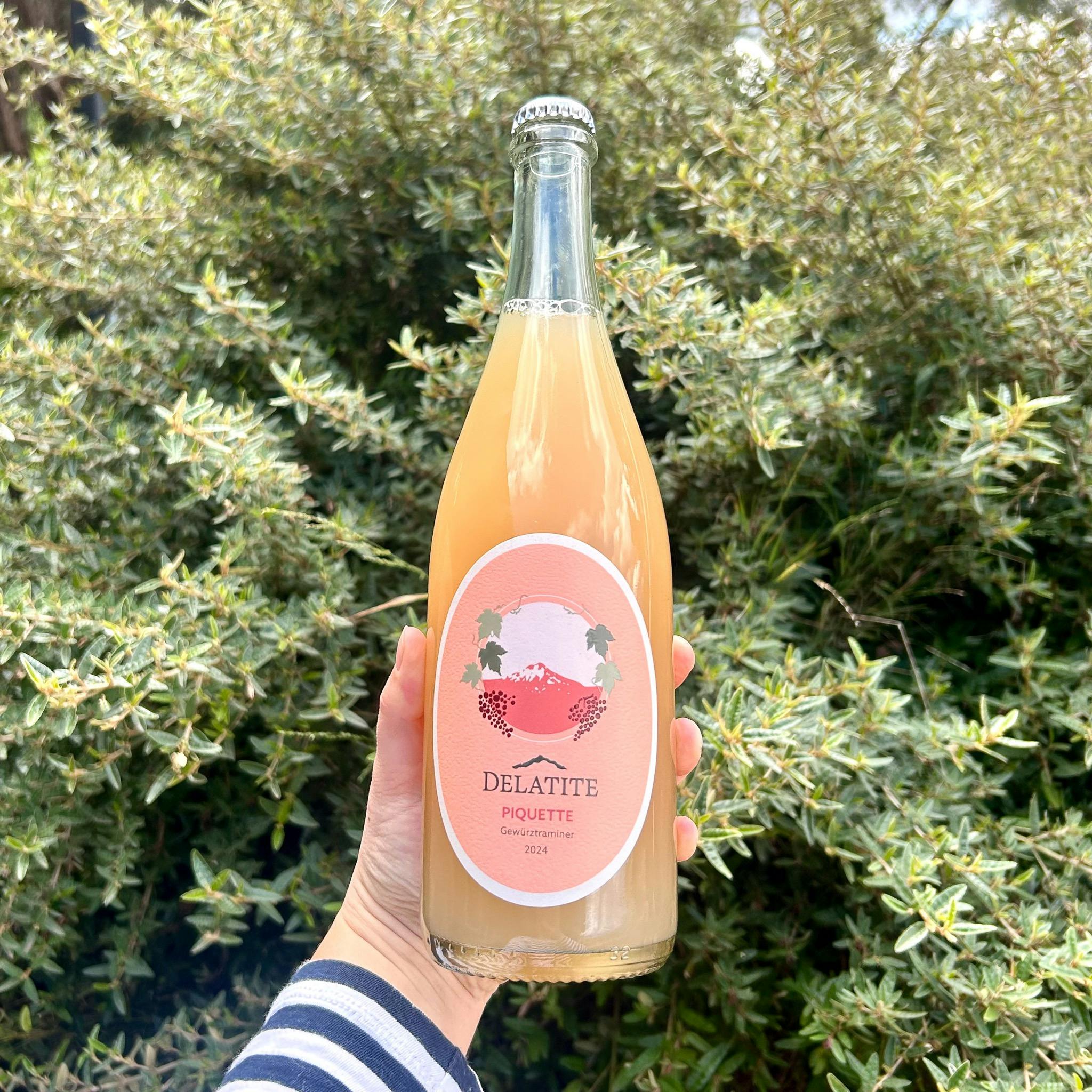 a bottle of piquette