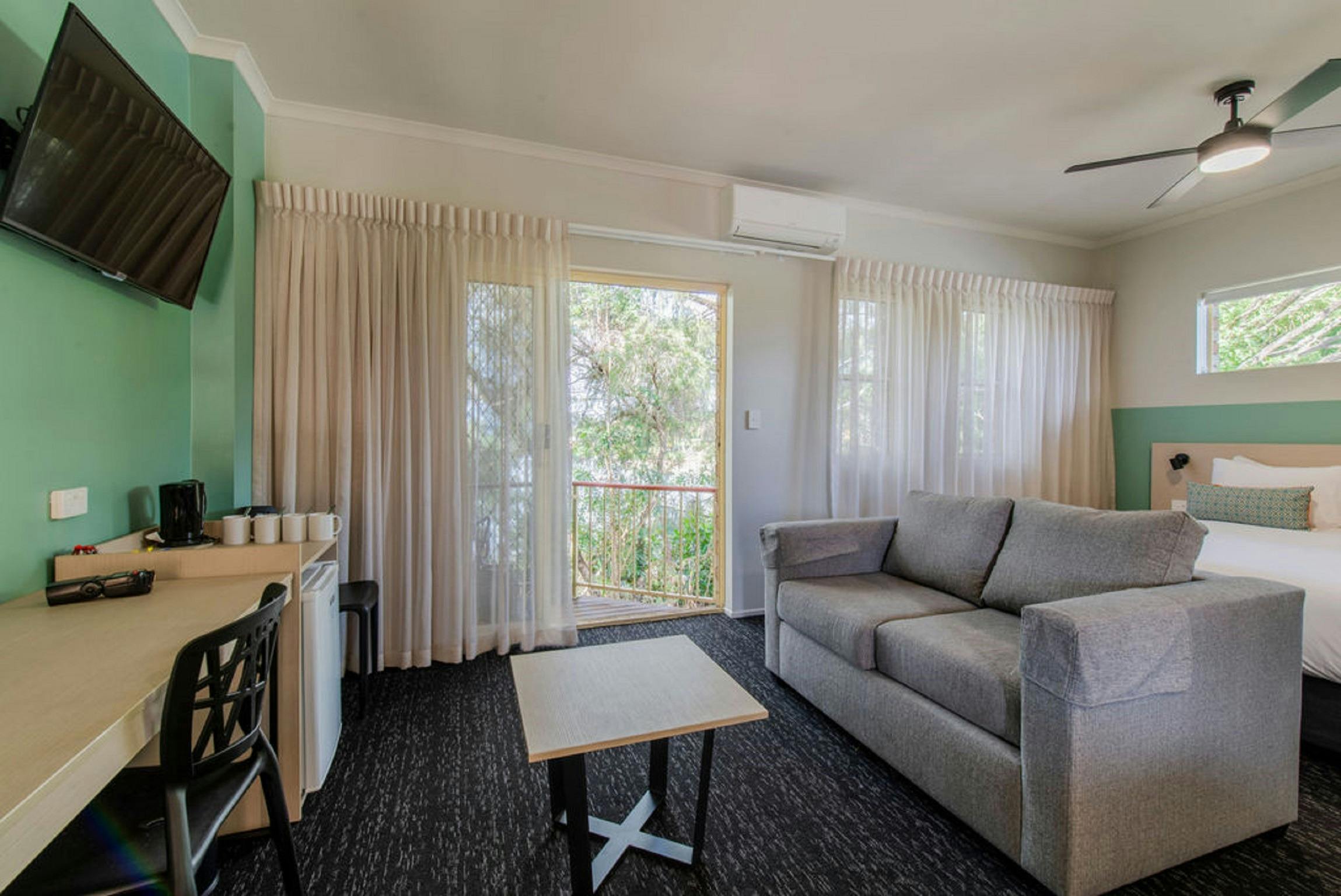 Nightcap at Northern Grounds Hotel