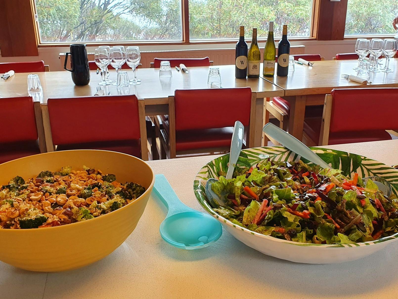 Gourmet lunches and dinners on the hike