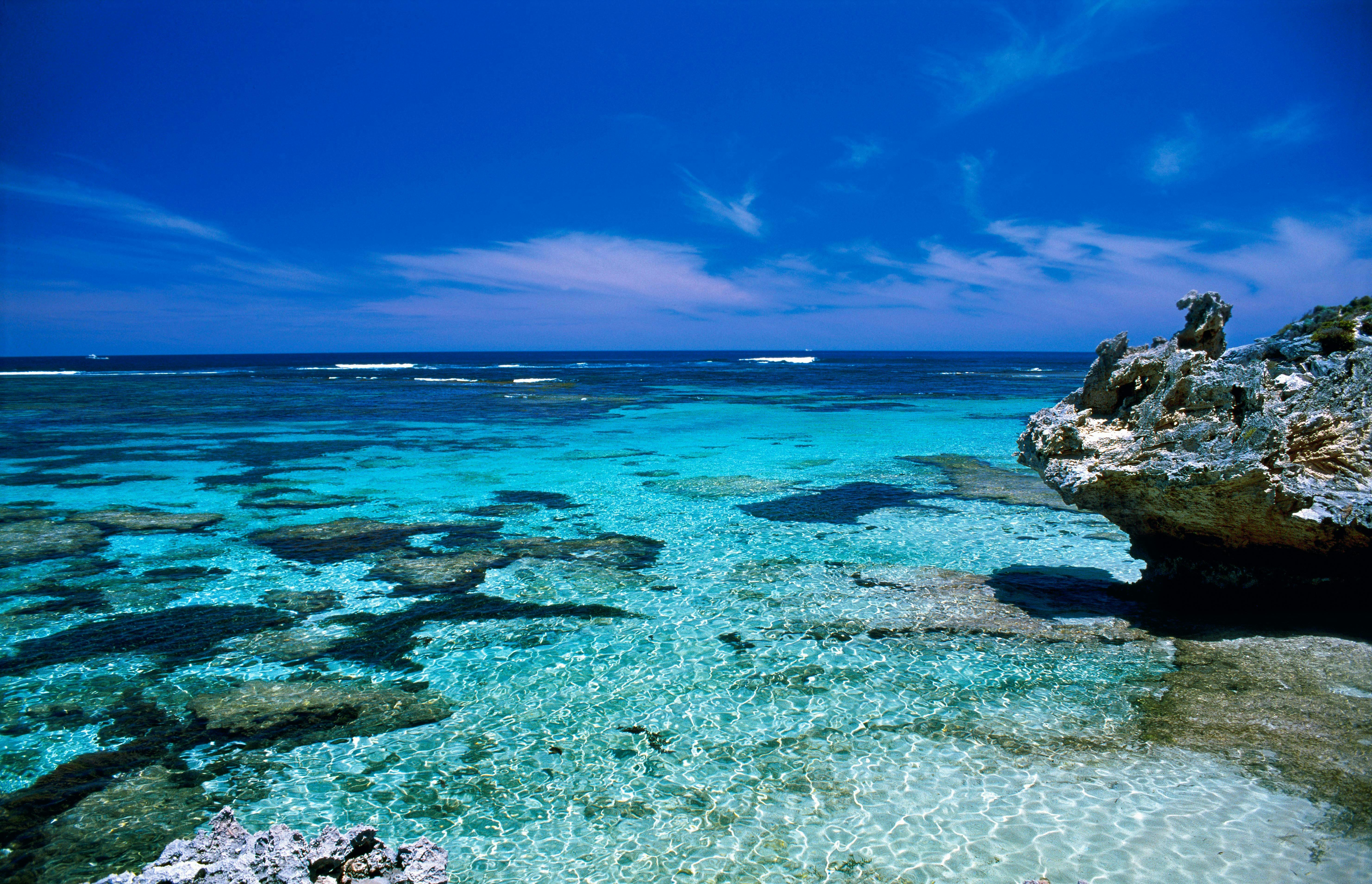 Clear blue ocean and reef of Rottnest Island