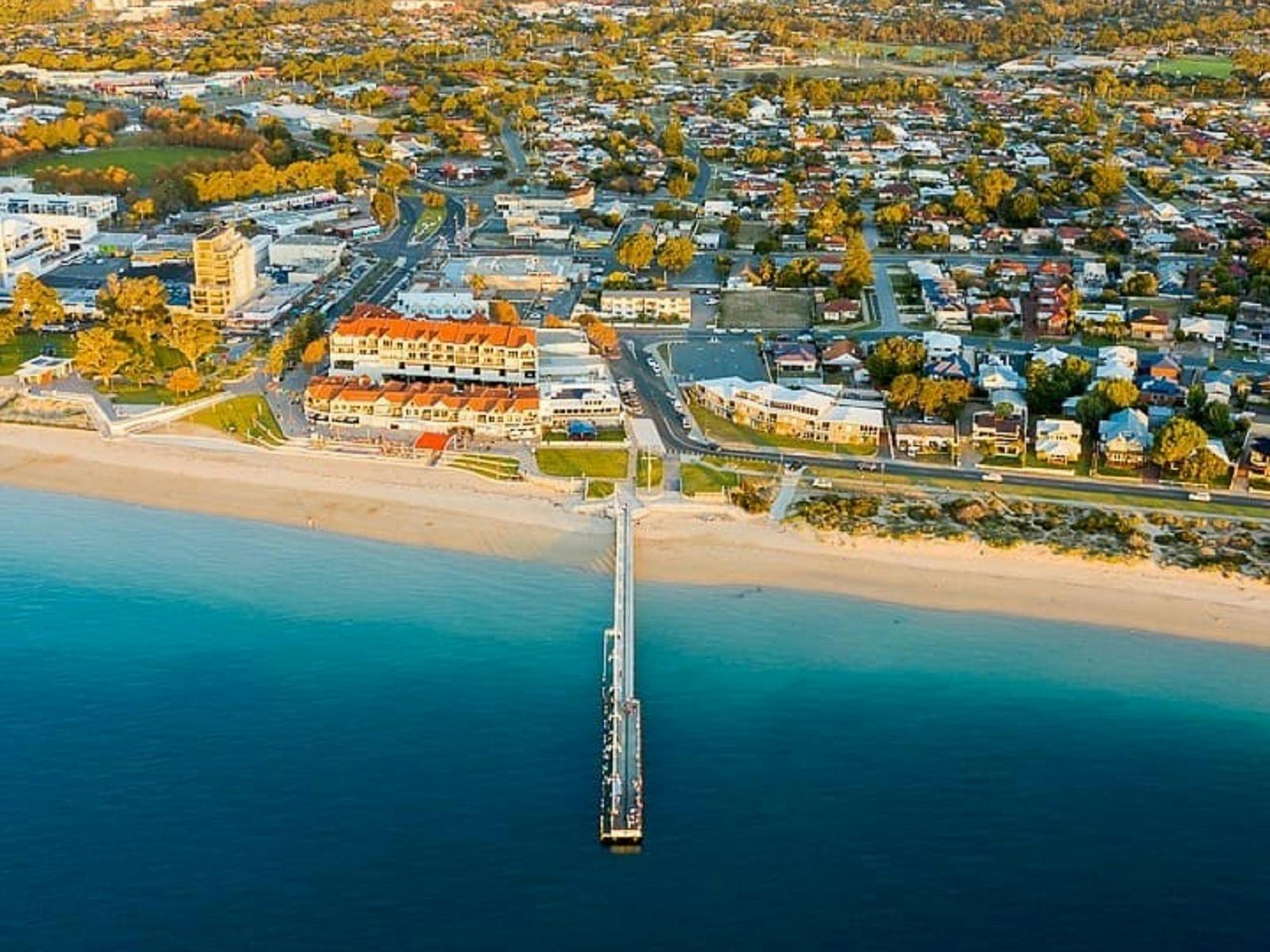 Rockingham Beach | Browse and Book Nearby Caravan Parks