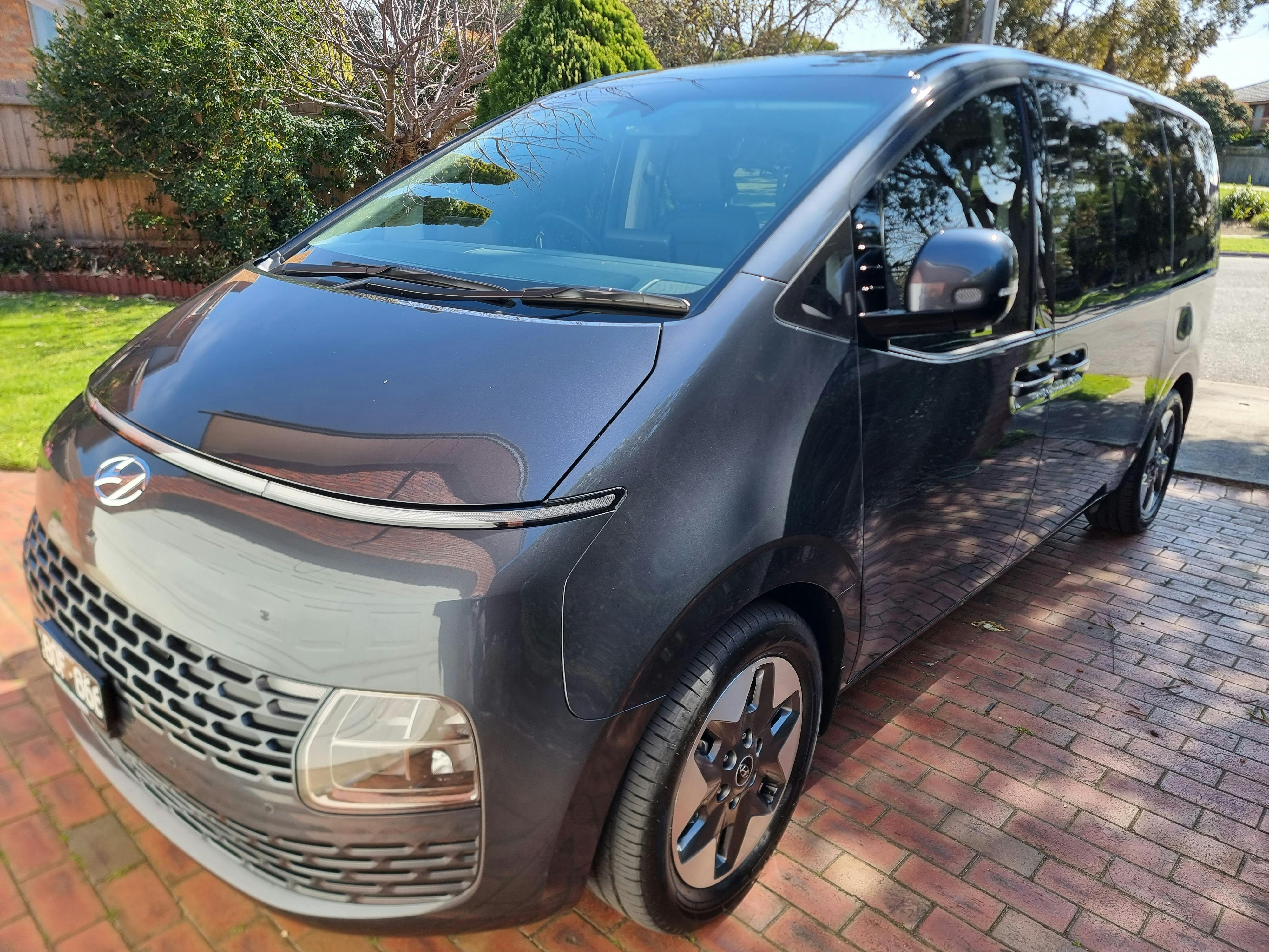 Our luxury 7 seater minibus