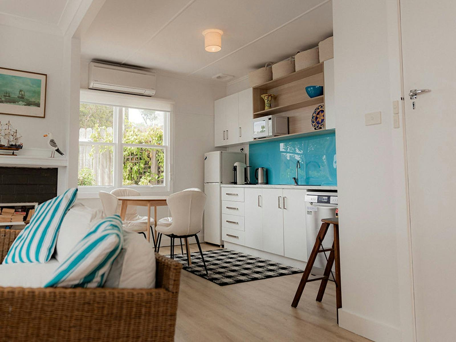 Kitchen/Lounge
