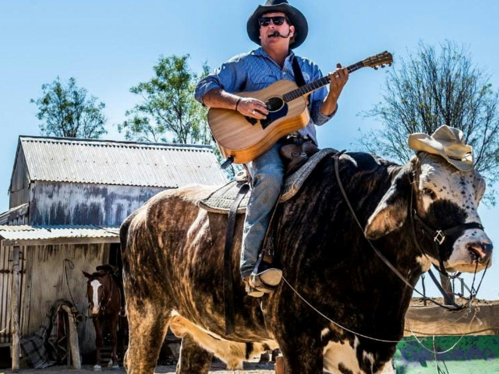 Icons of Outback Queensland Tour