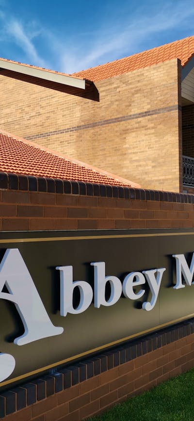 Abbey Motel Front