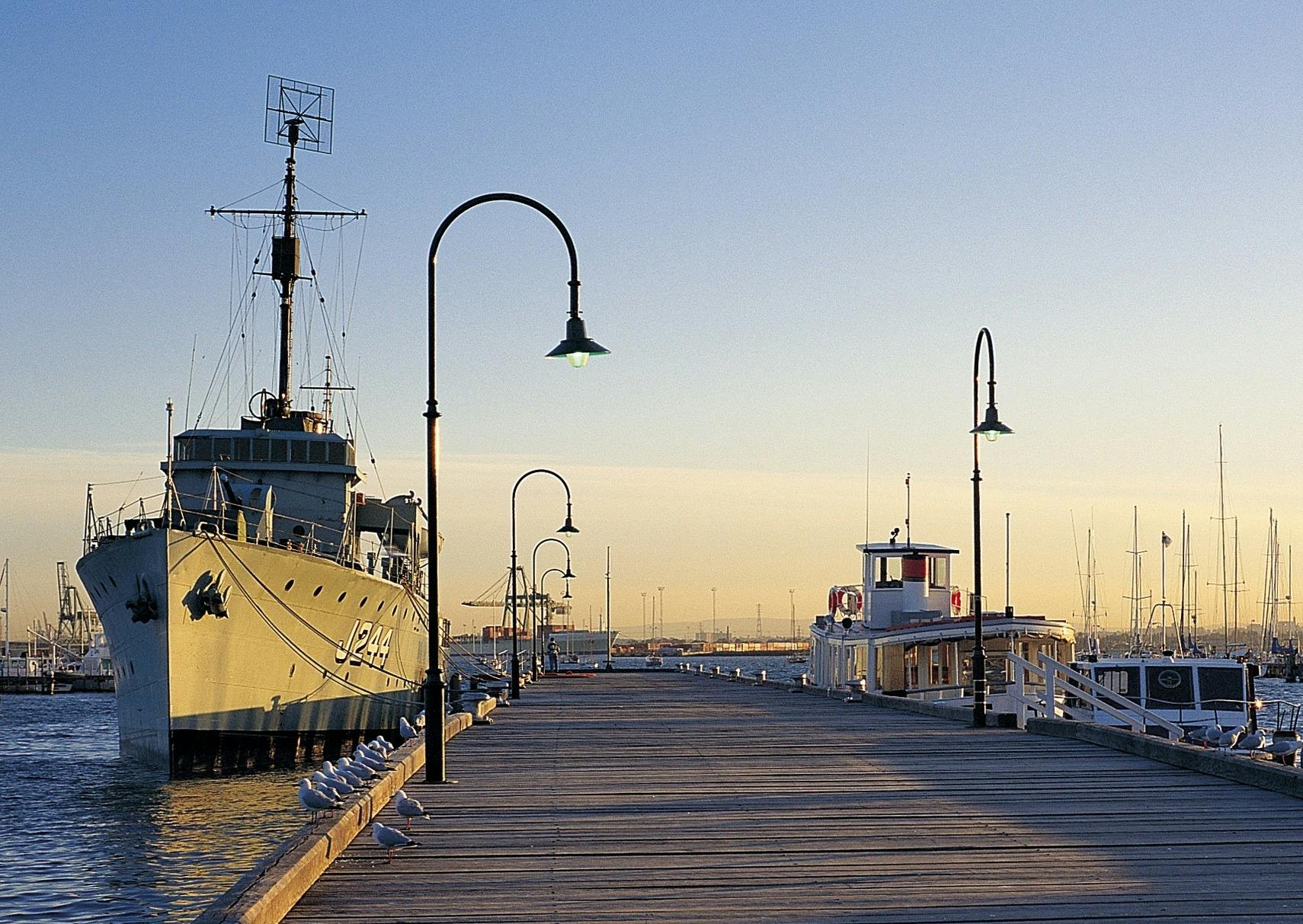 Williamstown Ferry Service