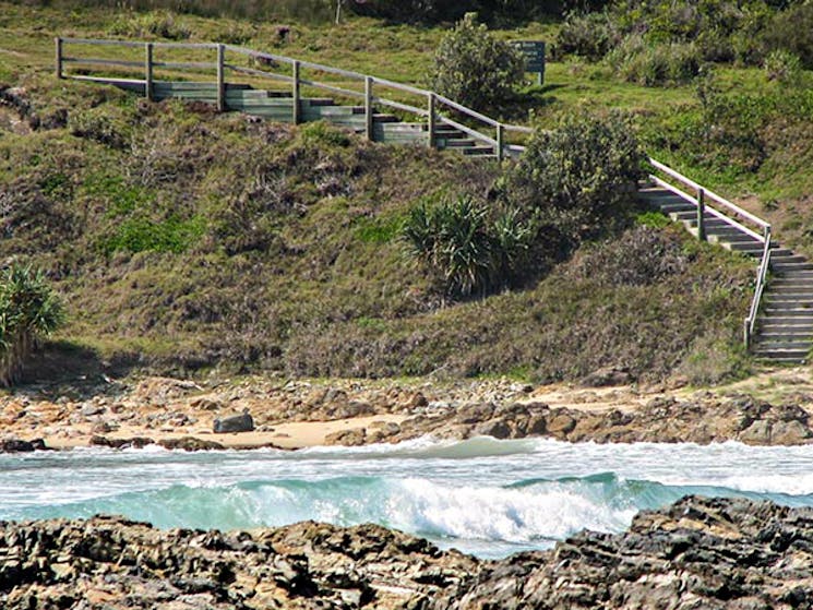 Dammerals Historical walk, Moonee Beach Nature Reserve, Photo: B Webster